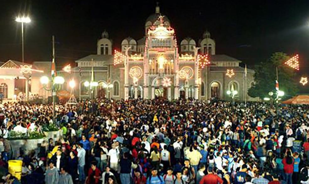 Operativos de seguridad y salud en grandes peregrinaciones religiosas: el modelo de protección integral