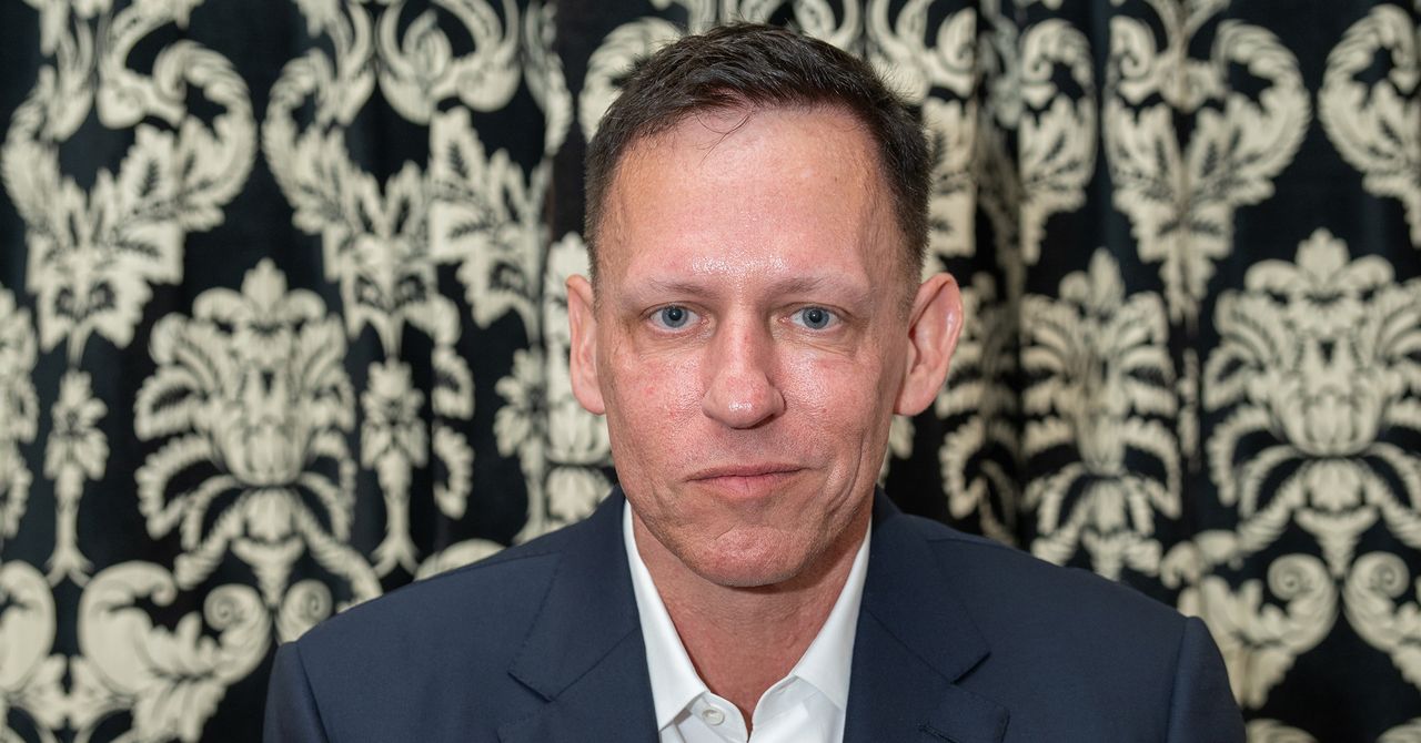 Filtración Expone a Miembros de la Sociedad Secreta 'Dialog' de Peter Thiel