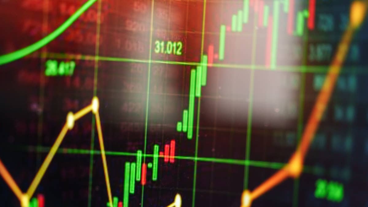 Las acciones de chips suben al reabrirse el estrecho de Ormuz