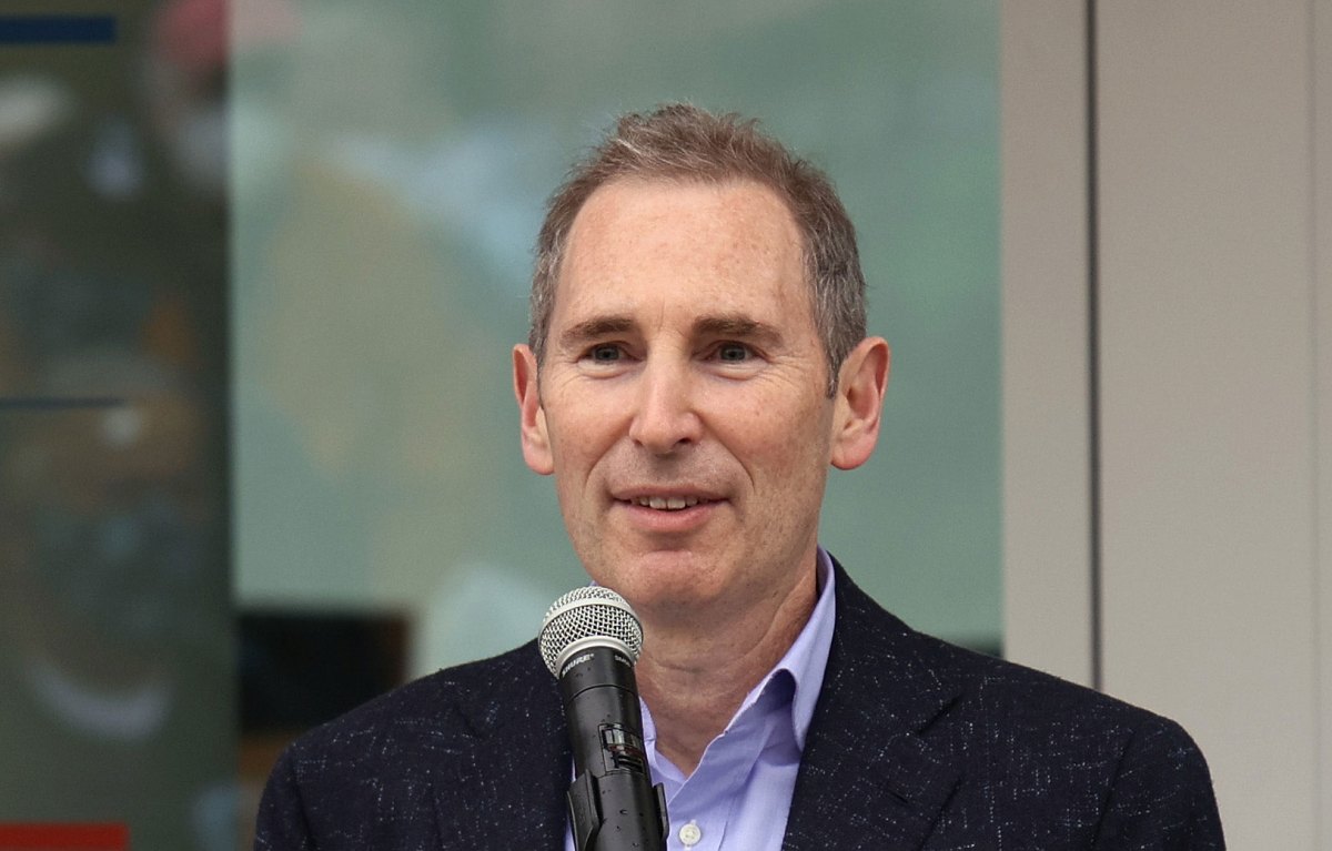 El CEO de Amazon supuestamente planteó preocupaciones sobre el modelo de Anthropic antes de la represalia gubernamental