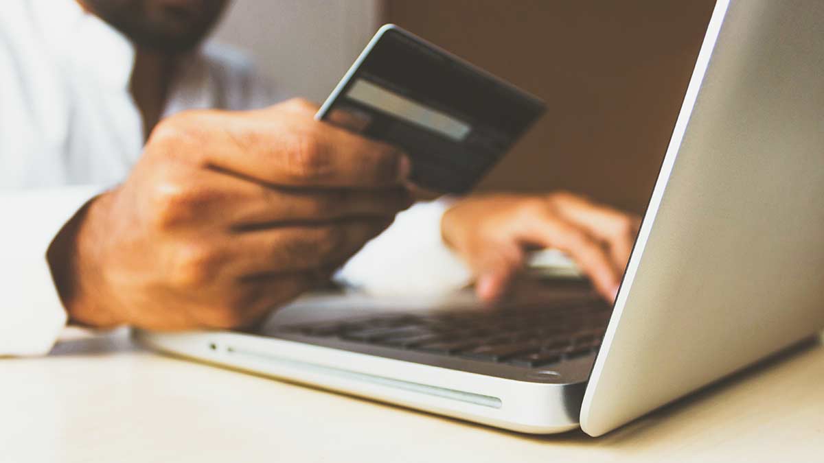Cashback en tarjetas de crédito: cuándo genera valor real y cuándo es una trampa