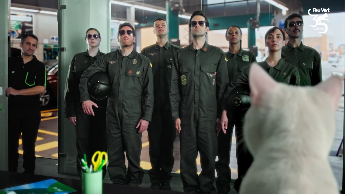 Humor y personajes recurrentes como estrategia de marca en campañas de TV automotriz