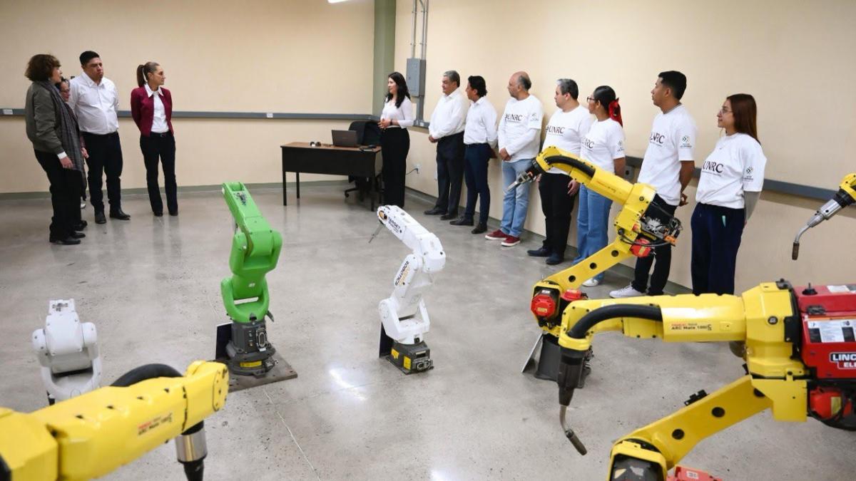 Digitalización de credenciales profesionales acelera validación de estudios en México