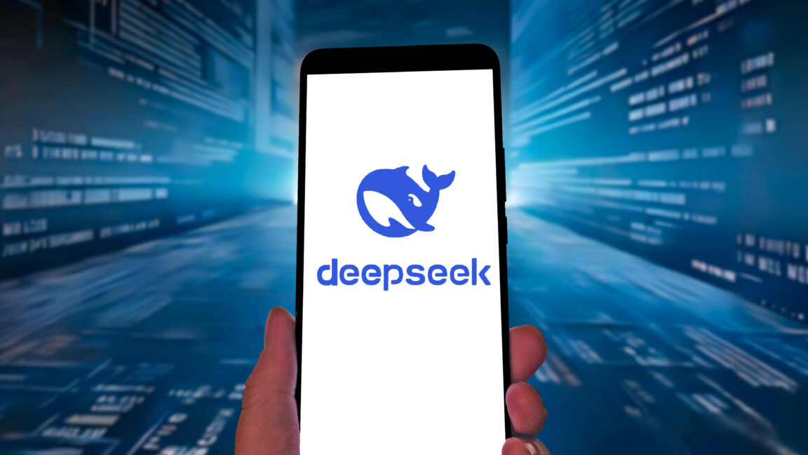 China enfrenta restricciones en exportaciones a EE. UU., DeepSeek planea producir sus propios chips