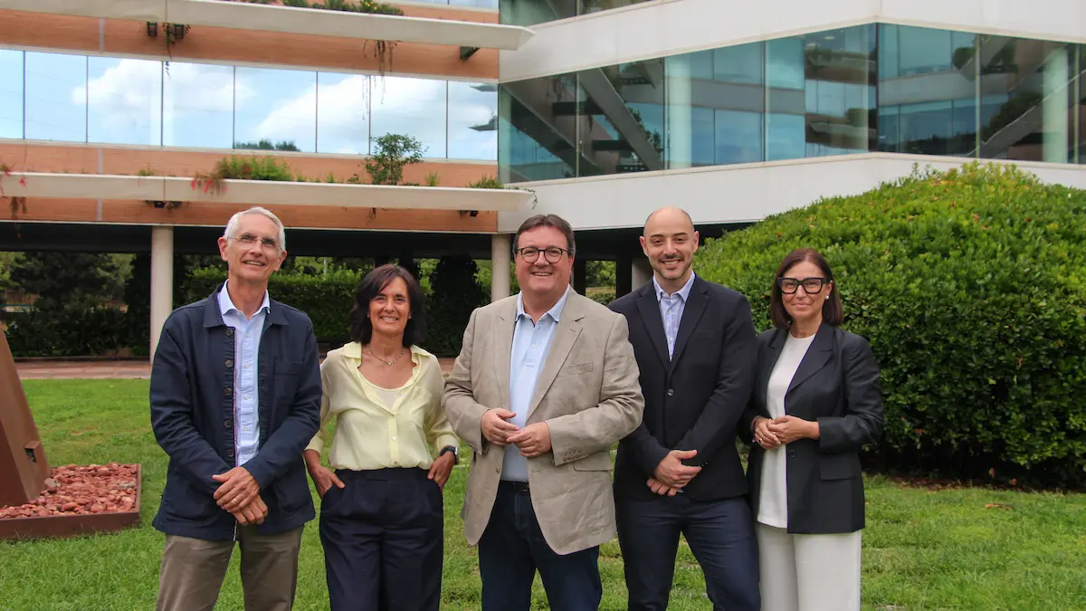 Consultoras de transformación digital reorganizan estructura en torno a seis centros especializados en IA
