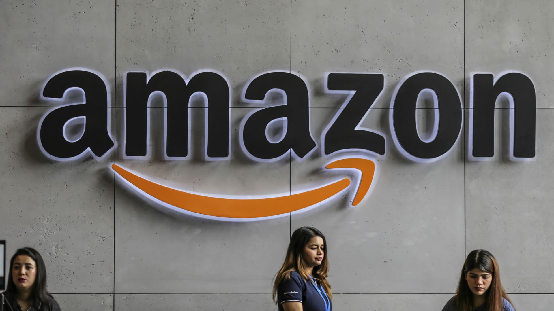 Ejecutivo de IA de Amazon predice los primeros 'computadores cuánticos comercialmente útiles' en 5-7 años