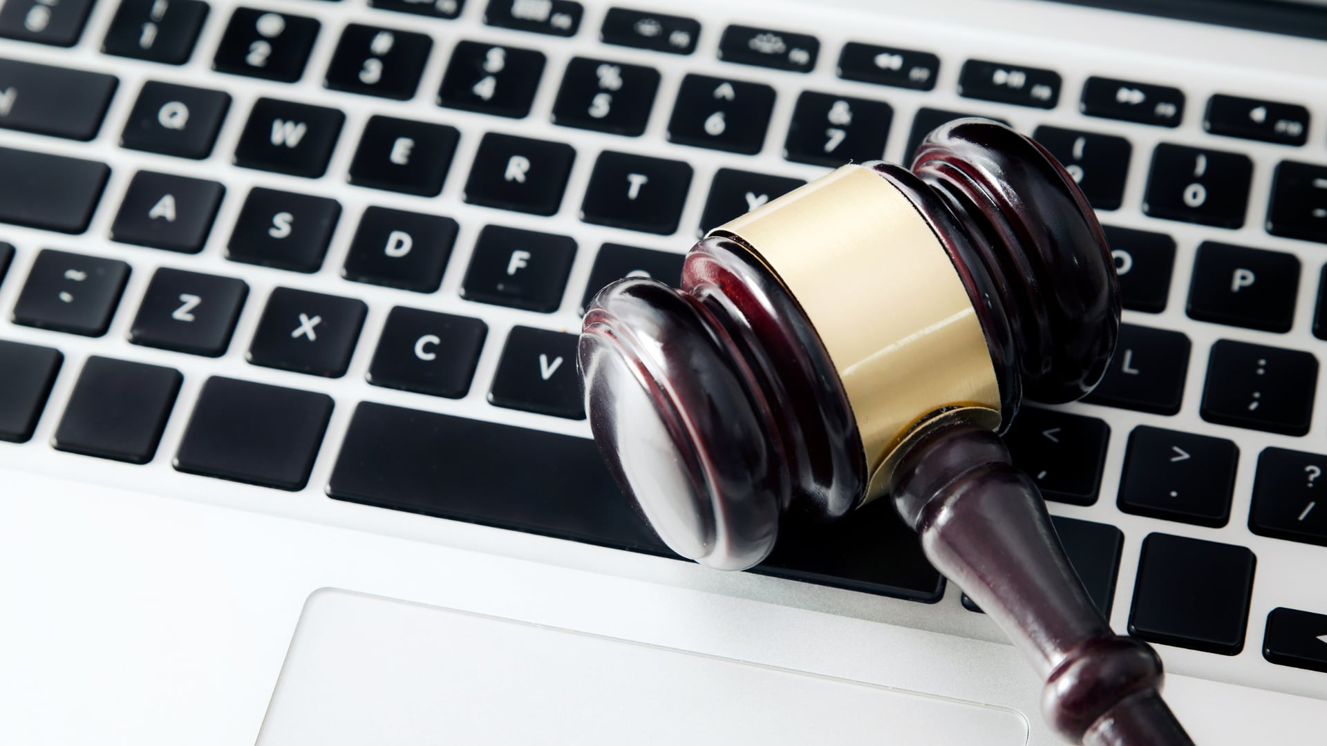 Poder Judicial automatiza procesos con IA: gestión de expedientes y búsqueda jurisprudencial