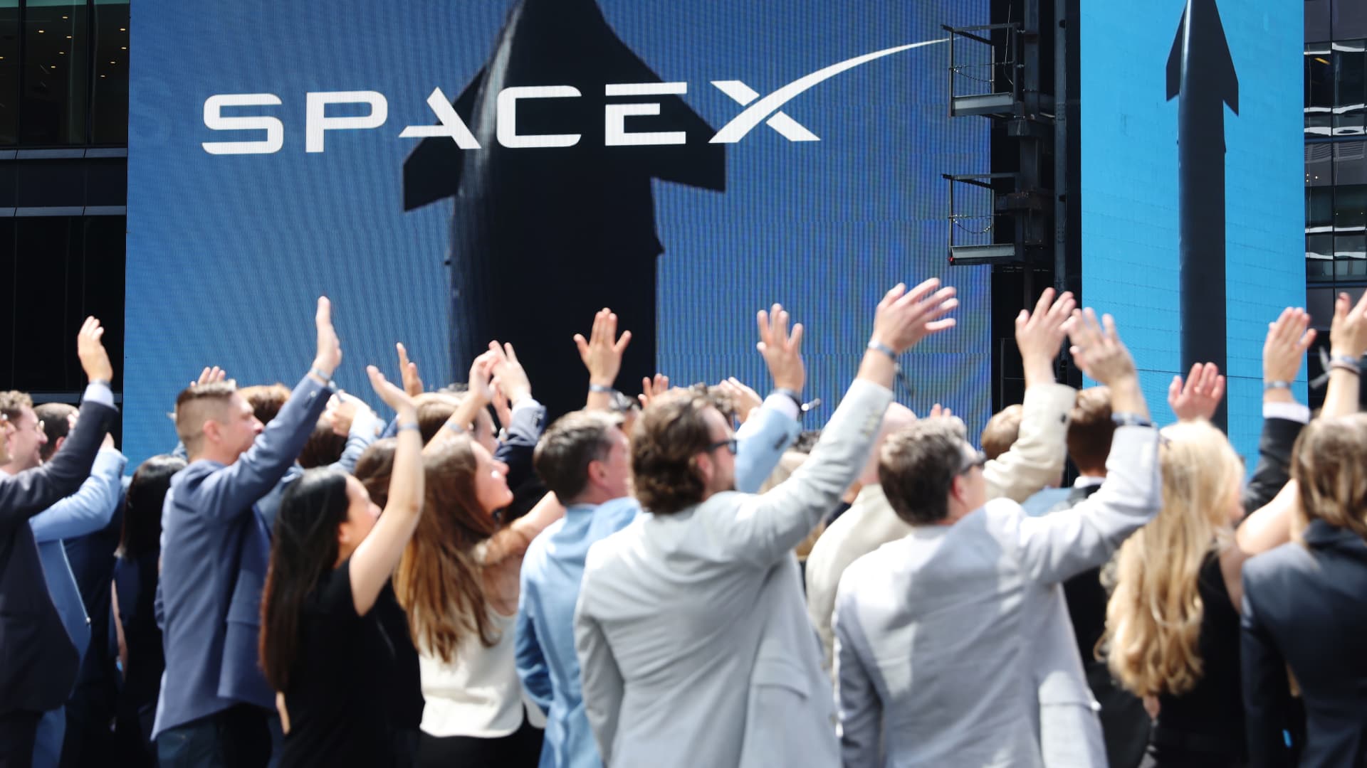 Valuación billonaria y pérdidas millonarias: la paradoja financiera del sector espacial privado