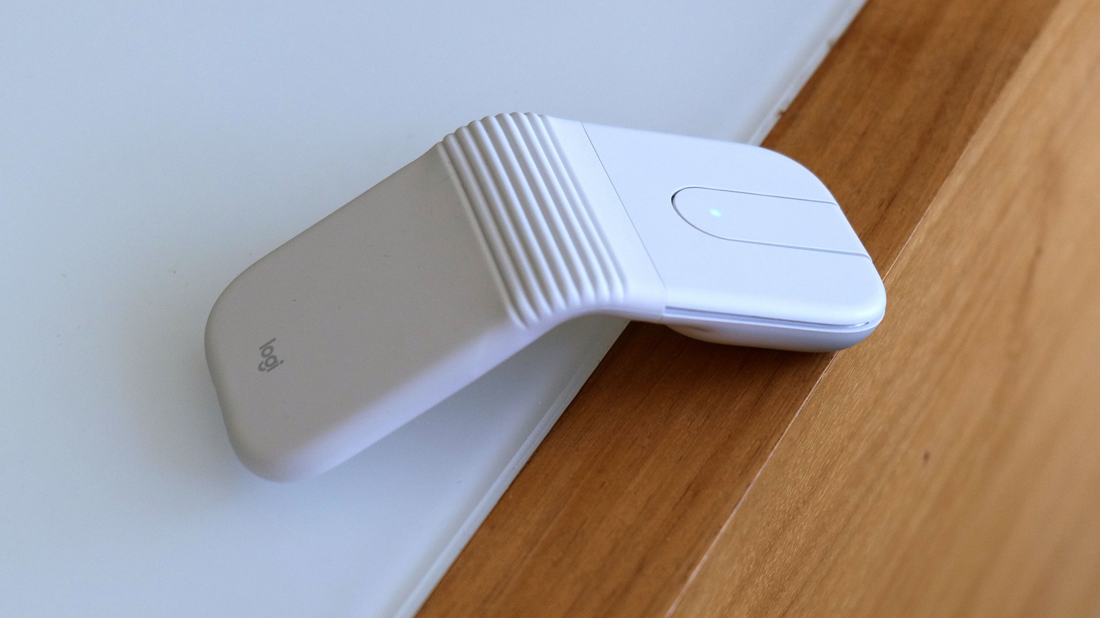 Reseña del Logitech Mobi Fold: el ratón de viaje ultra compacto