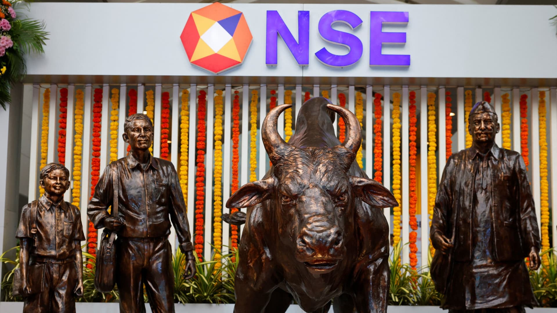 Bolsa de valores más grande de India busca salir a bolsa en una de las mayores OPIs del año